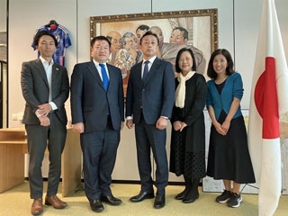 Visita de la delegación de Aomori