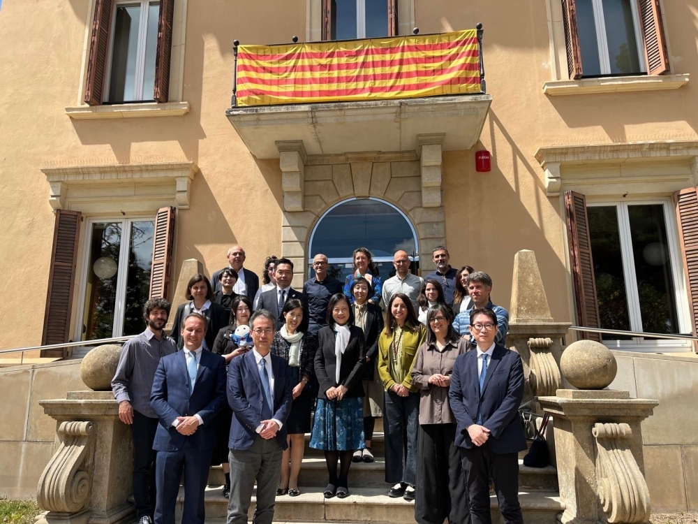 La delegación ante una de sus visitas