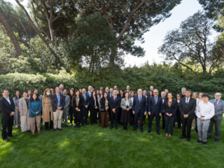 La Cónsul General Shikata junto a autoridades en la clausura del Año Cataluña-Japón