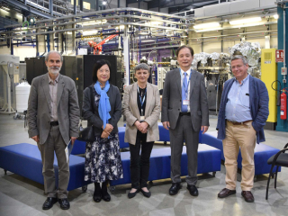 La Cónsul General SHIKATA junto con el Embajador de Japón y varias autoridades