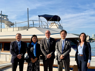 La Cónsul General SHIKATA y el Embajador de Japón en España junto con varias autoridades