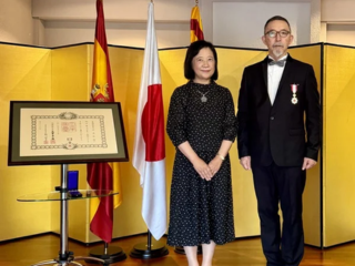 La Cónsul General SHIKATA con el Sr. SOTOO
